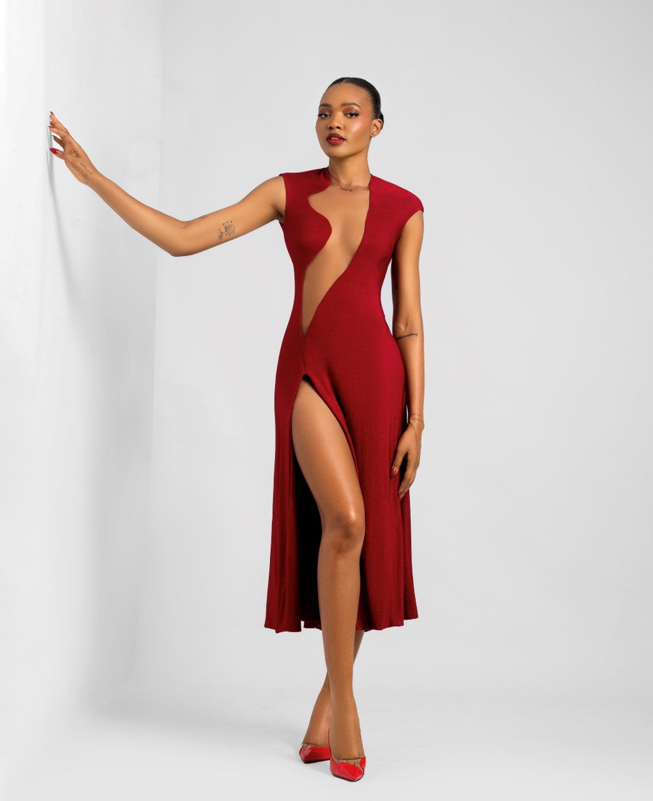 SCULPTURED SILHOUTTE DRESS